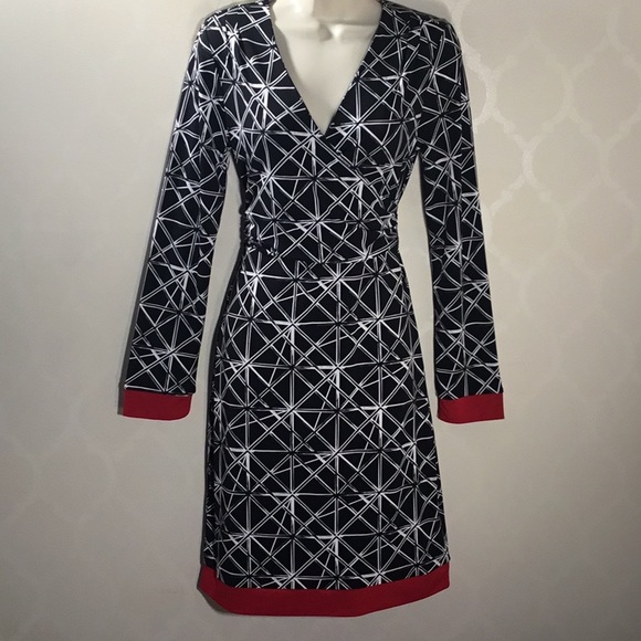 Nicole by Nicole Miller Dresses & Skirts - 🎉HP🎉NICOLE MILLER BACK TIE DRESS